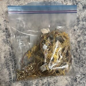 Elegant Gold and Silver Women's Jewelry Set